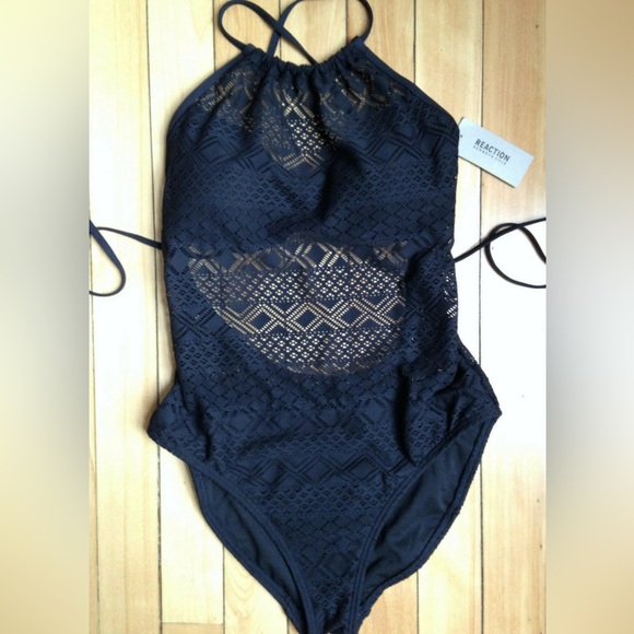 Kenneth Cole Reaction Black swimsuit XL - Picture 1 of 5
